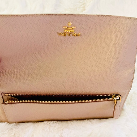Prada Wallet - Picture 8 of 10
